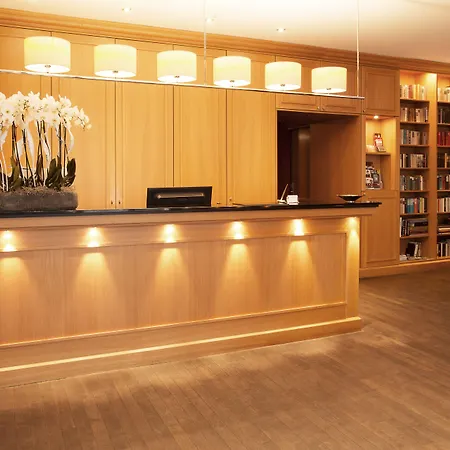 Townhouse Hotel