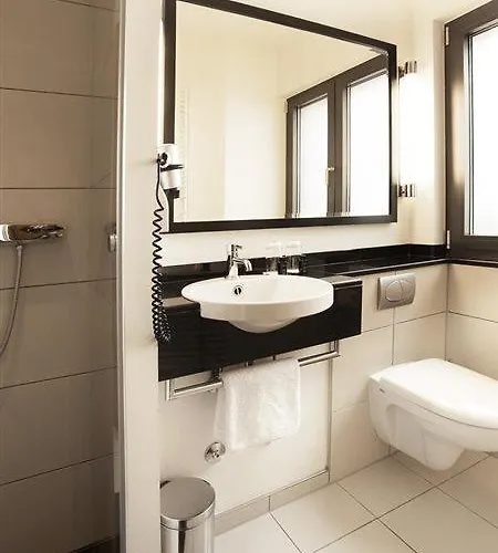 Townhouse Hotel
