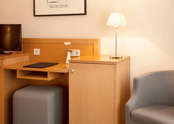 Townhouse Hotel