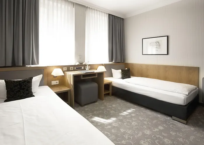 Townhouse Hotel