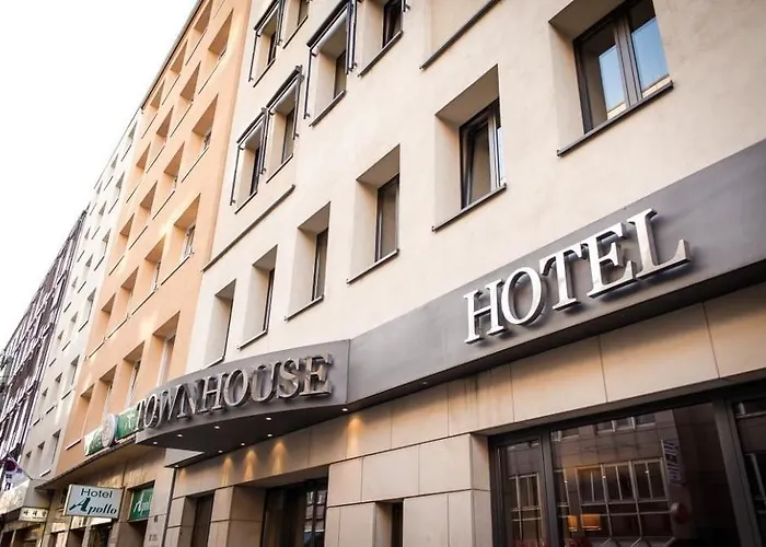 Townhouse 3*